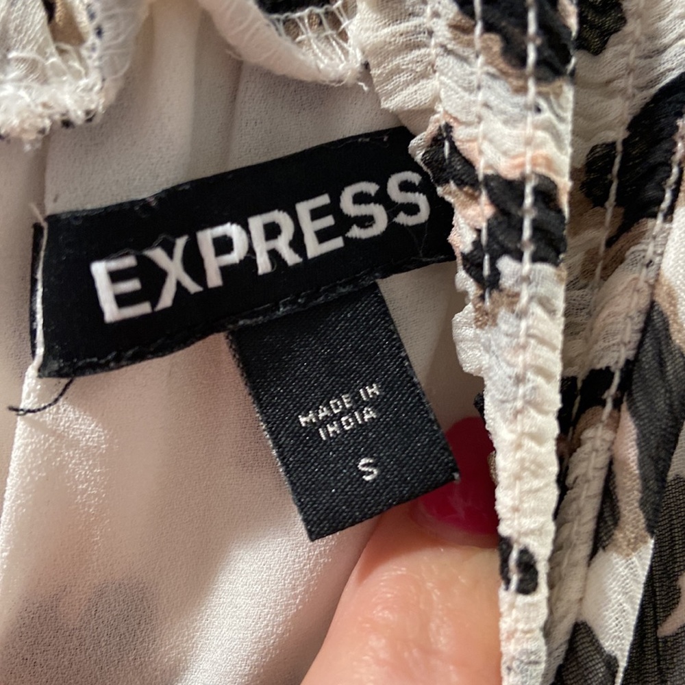 EXPRESS Leopard Ruffle Dress - Picture 5 of 8